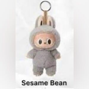 Authentic Labubu Exciting Macaron - Unopened Sesame Bean